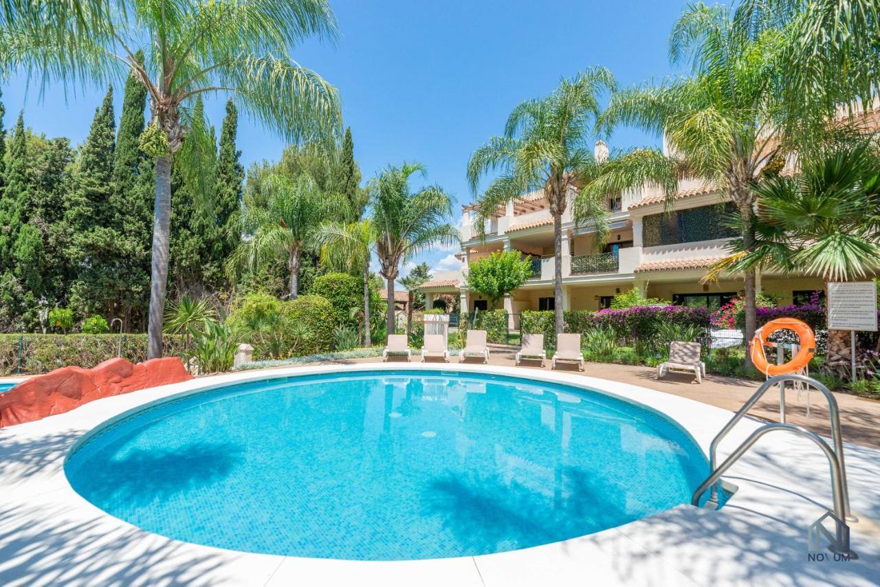 Modern And Spacious 2 Bdrm Penthouse - 3 Pools And Sea Views Apartamento Marbella