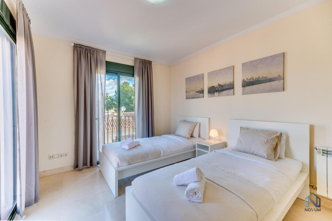 Modern And Spacious 2 Bdrm Penthouse - 3 Pools And Sea Views Marbella
