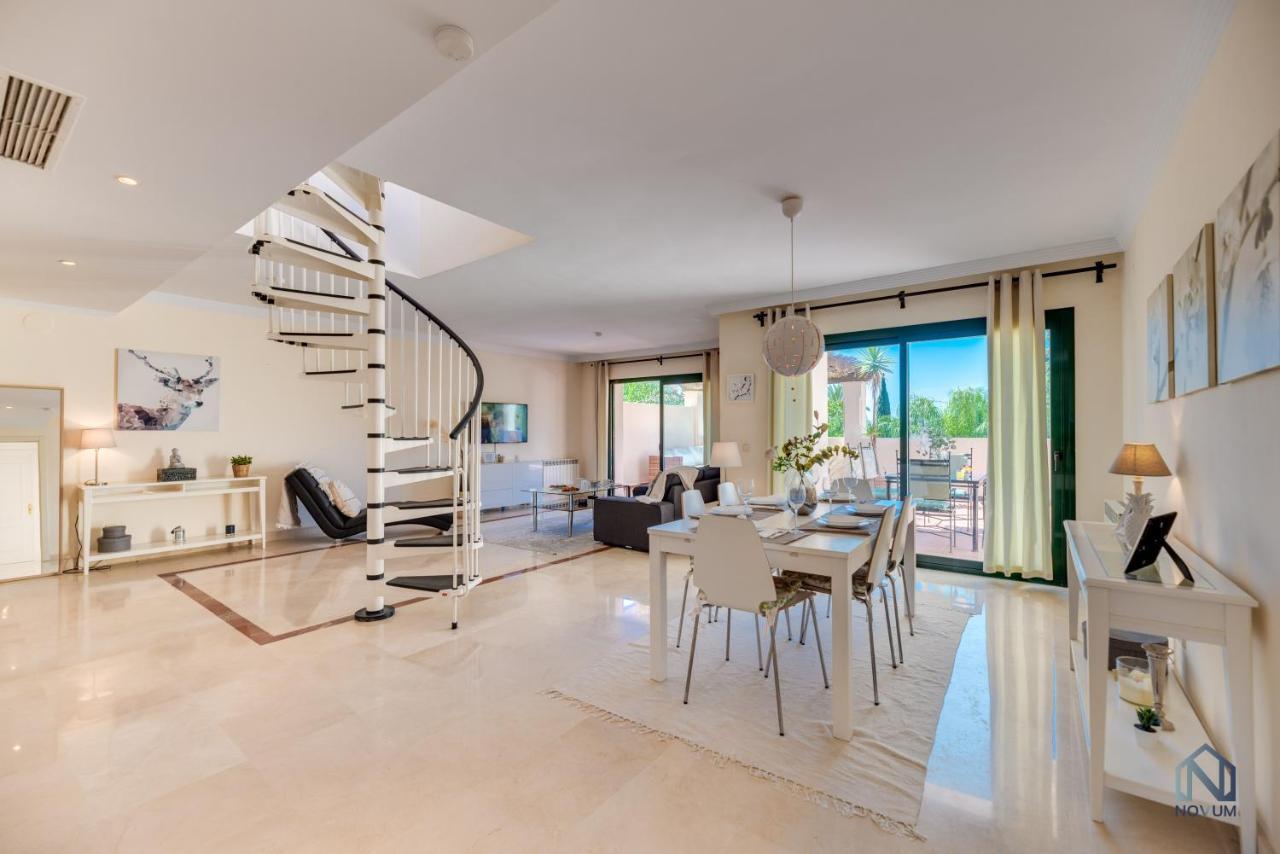 Modern And Spacious 2 Bdrm Penthouse - 3 Pools And Sea Views * Marbella