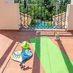 Modern And Spacious 2 Bdrm Penthouse - 3 Pools And Sea Views